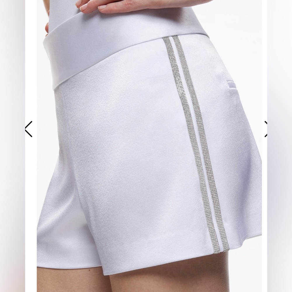 Alice + Olivia rhinestone side Donald high waist shorts size 6.  New with tags